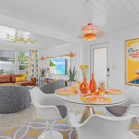 3 Mi To Beach Delightful South Venice Retreat!